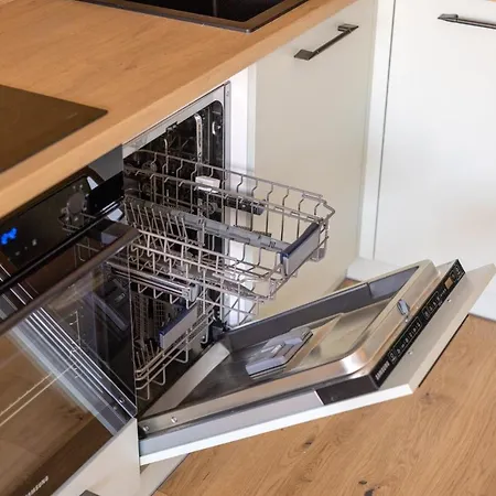 Expo With Parking By Ecru Wwa57 * 华沙