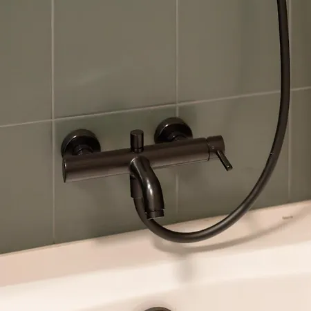 Expo With Parking By Ecru Wwa57 *